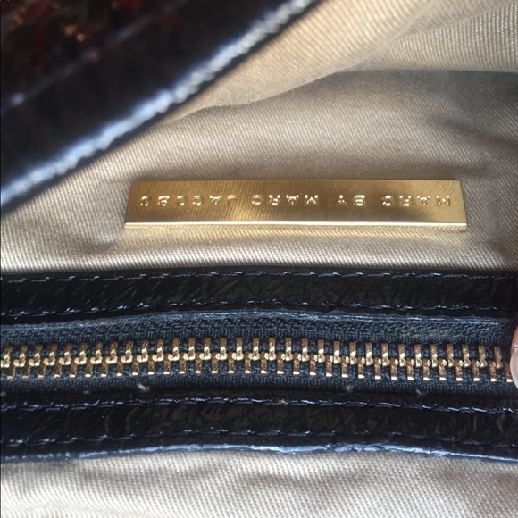 Marc by Marc Jacobs patent leather purse - Picture 7 of 8